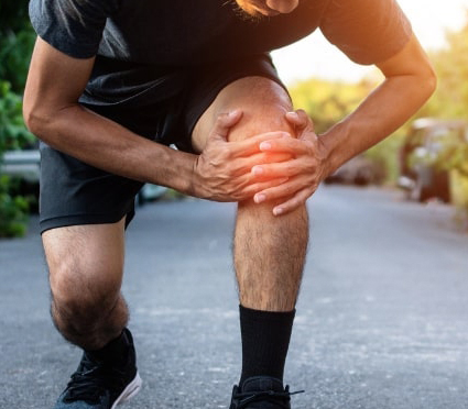 knee 1 cropped knee injury